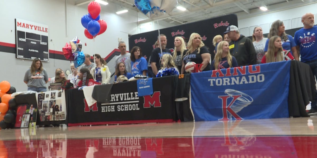 Nine Maryville student-athletes sign to play at next level