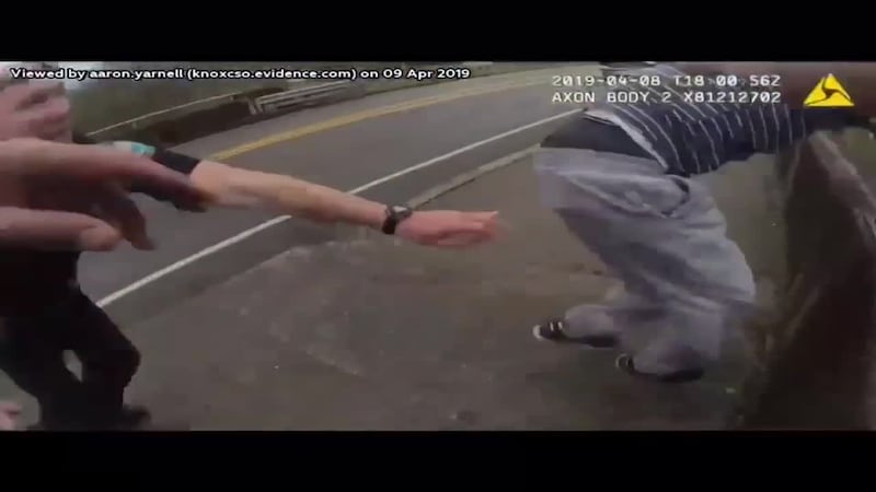 Deputies save man try to jump off bridge