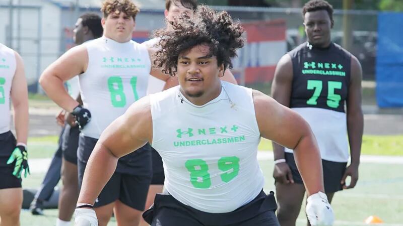 Topo offensive line prospect commits to the University of Miami