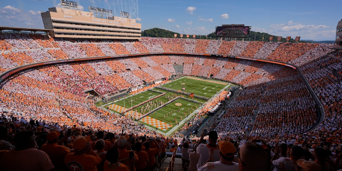 Tennessee keeps top 15 ranking in AP Poll after overtime loss to Georgia
