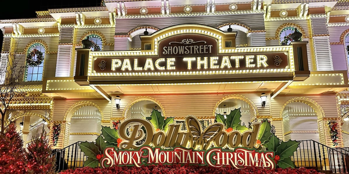 Dollywood In December Dollywood’s Smoky Mountain Christmas begins Nov. 1