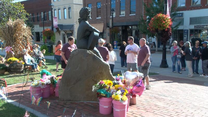 Sevier County celebrates first Dolly Parton Day