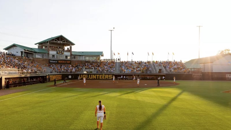 KNOXVILLE, TN - April 27, 2026 - Wide angle during the game between the Alabama Crimson Tide...