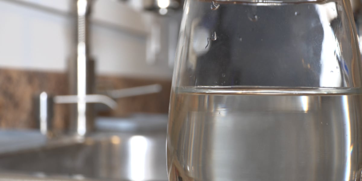 Hallsdale-Powell Utility District crews flush system of discolored water