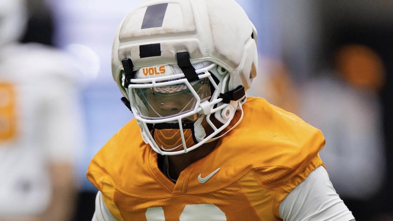 Tennessee's Jaedon Harmon made 19 tackles as a true freshman in 2025